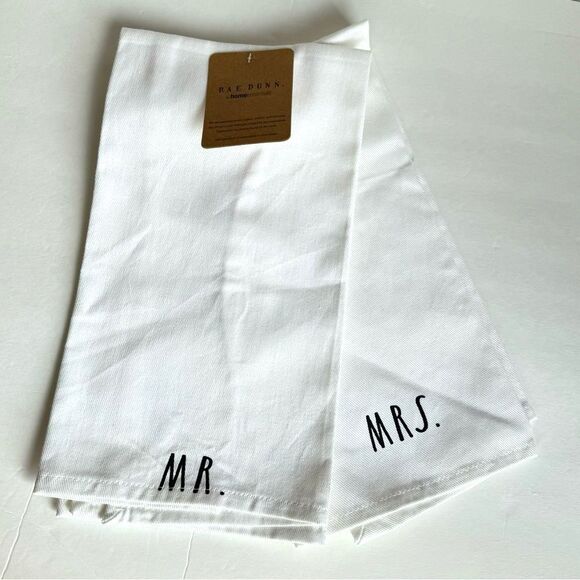 Set of 2 Rae Dunn Mr. and Mrs. Kitchen Towels NWT Bridal Shower Gift Newlyweds - Picture 1 of 3